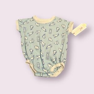 NWT Cat & Jack Blue Bunny Patterned Baby Onesie Size 0-3 Months